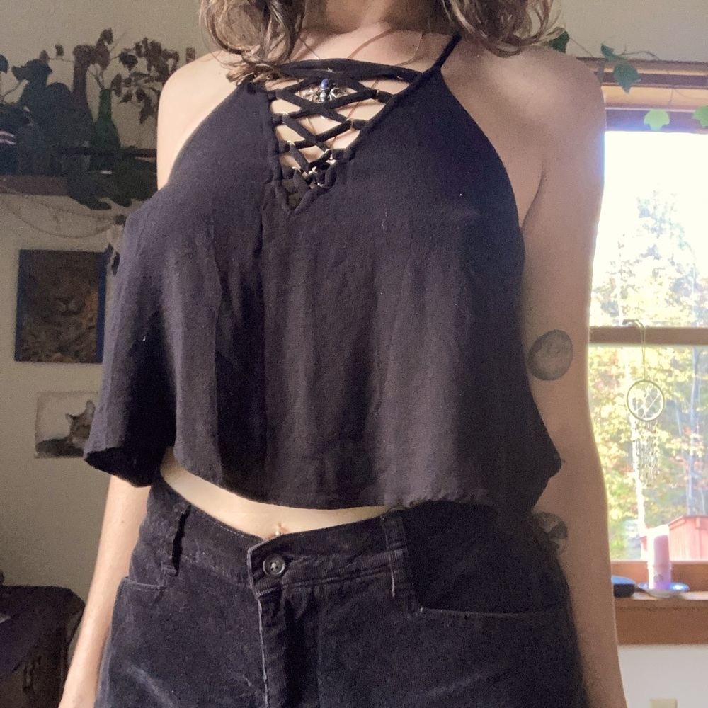 Cute, cropped tunic